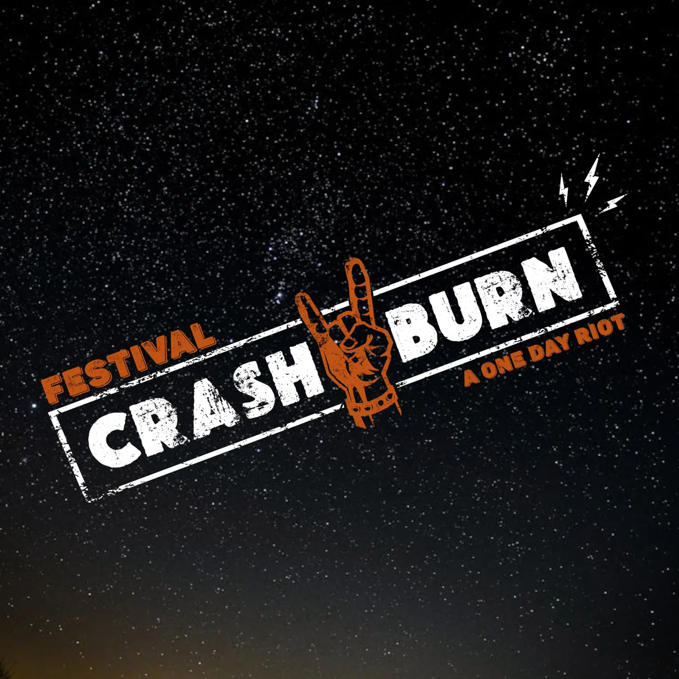 Logo des Crash & Burn Festival, A One Day Riot, vor Sternenhimmel